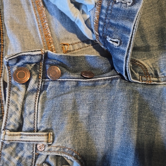 American Eagle Tomgirl Distressed Jeans - Picture 4 of 9